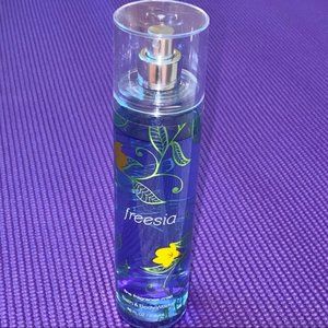 4 Bottles of Freesia Bath & Body